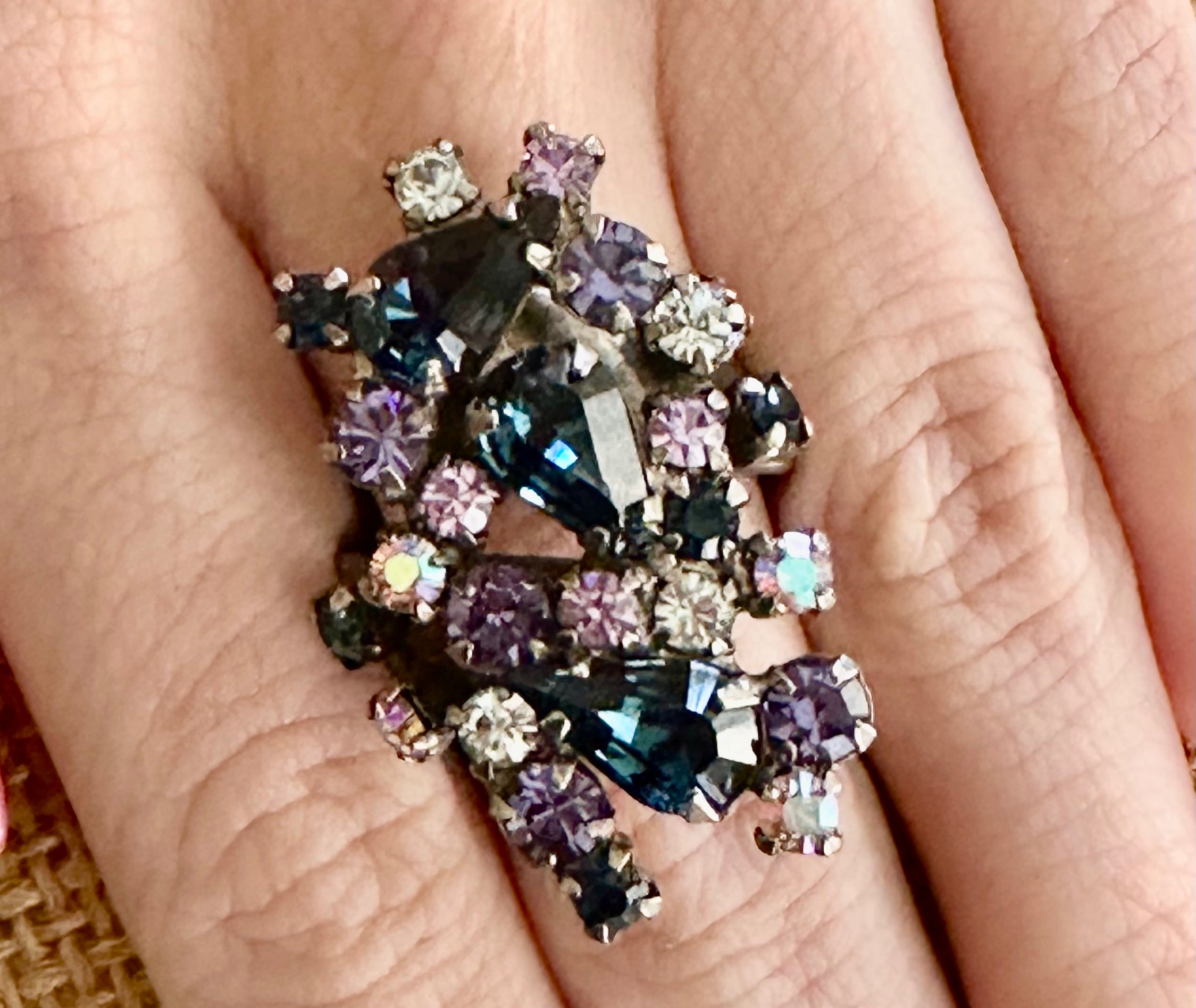 Sorrelli Northern Lights crystal cluster cocktail ring with iridescent sparkling stones