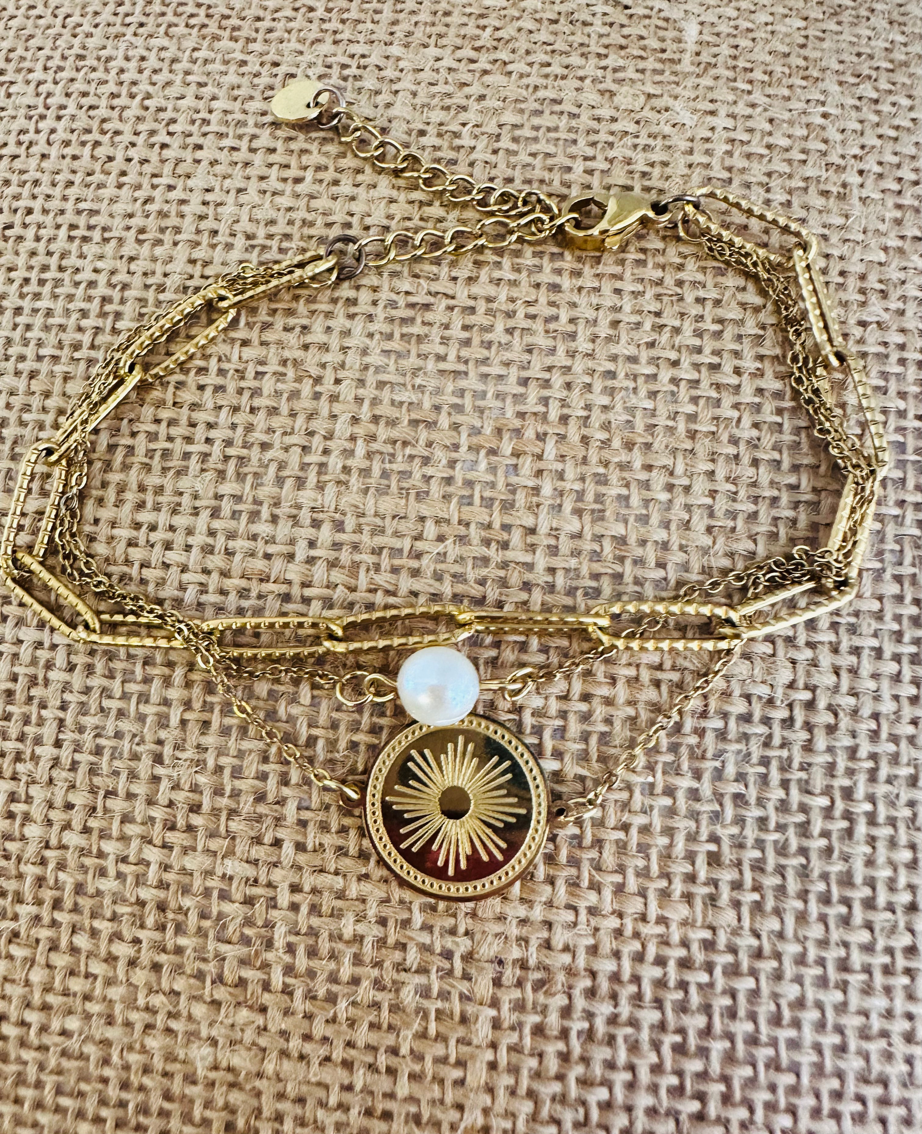 Gold Fashion Bracelet with Solar Pendant 214