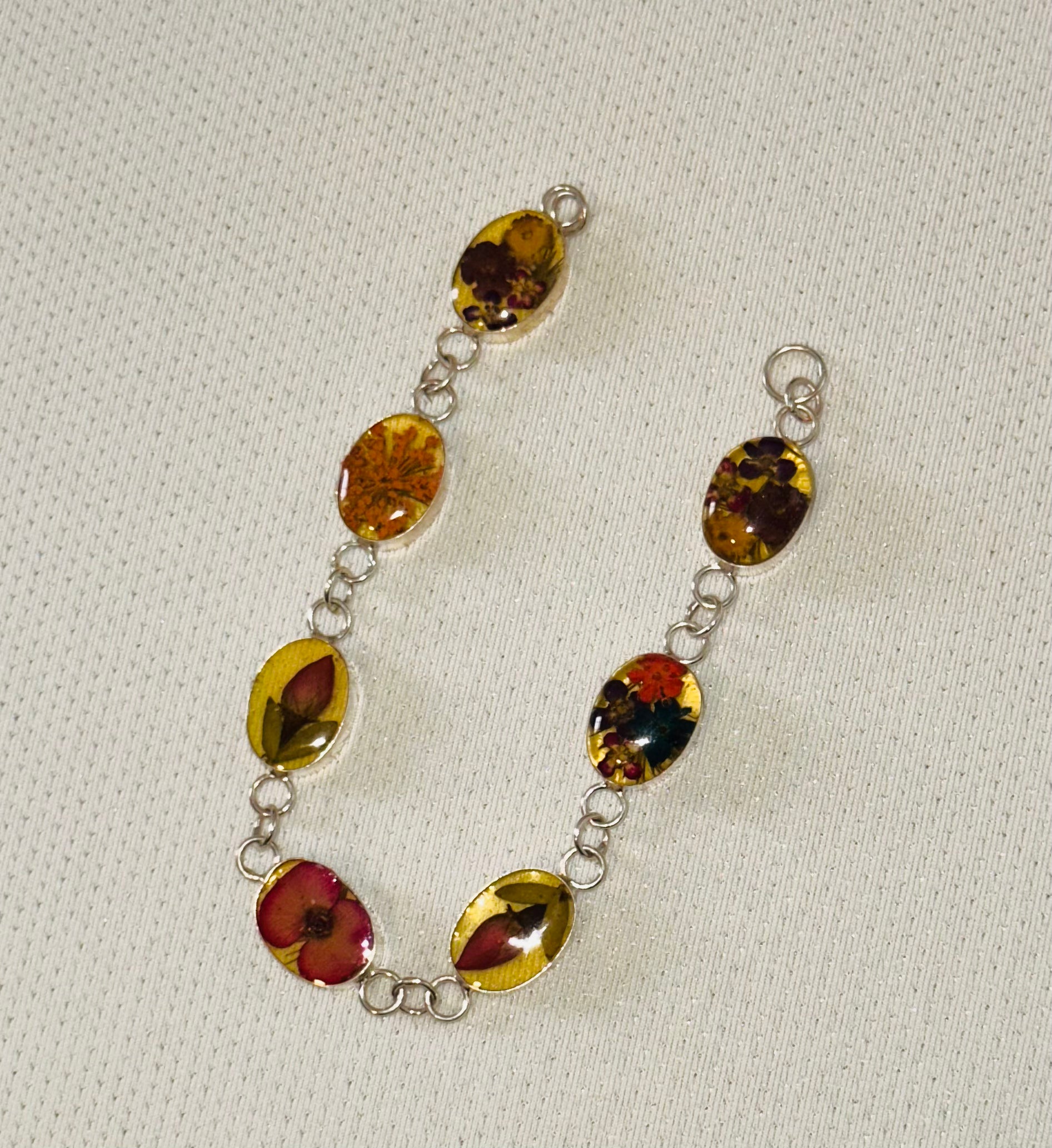 Rose Pendant Bracelet 224